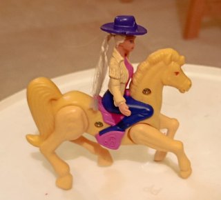 Figura Barbie a caballo