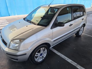 Ford Fusion 2004