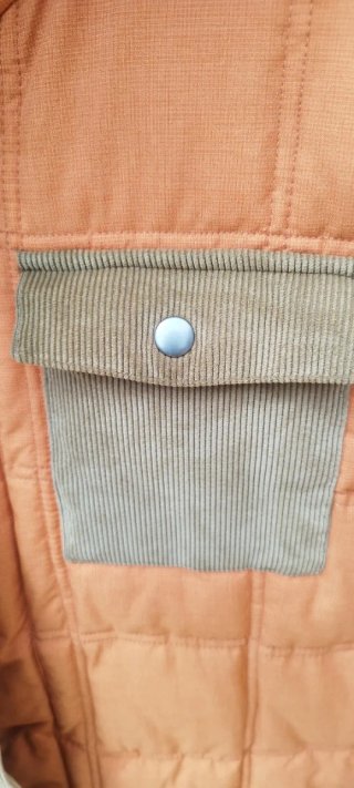 Chaqueta Quiksilver con capucha naranja