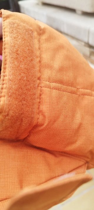 Chaqueta Quiksilver con capucha naranja