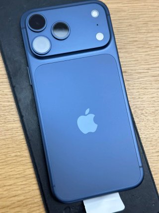 iPhone 17 Pro Max Azul