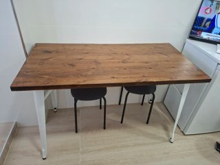 Mesa de comedor madera y metal