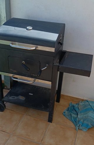 Barbacoa Carbón con Ruedas