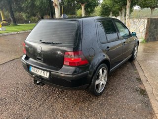 Volkswagen Golf 2000
