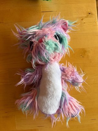 Lote juguetes: Maleta Nenuco, peluche y accesorios