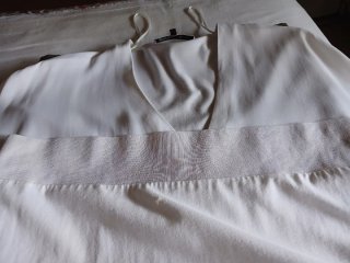 Camisa Adolfo Dominguez cuello pico blanca