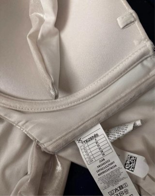 Costume 2 pezzi bianco perlescente taglia 4