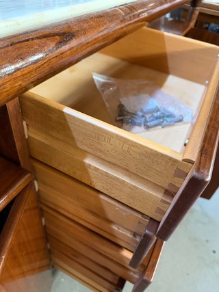 Aparador vintage mármol y madera