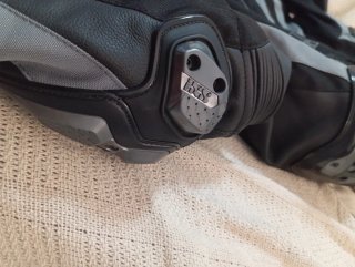 Chaqueta de moto IXS