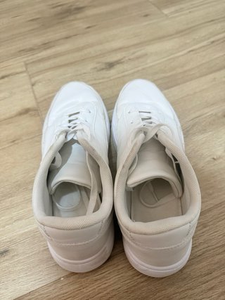 Zapatillas blancas casuales