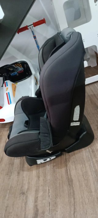 Silla de coche BQS de 0 a 3 ( hasta 18 kilos)
