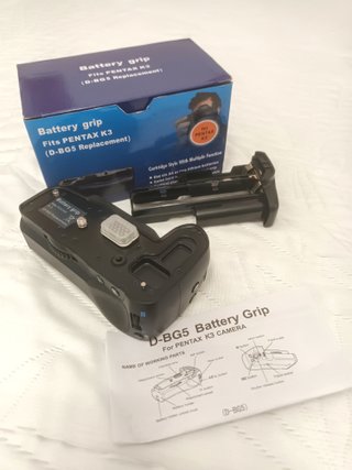 Pentax K-3 II + 2 Lentes + Flash + Grip