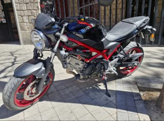 Suzuki SV 650 ABS Naked Negra/Roja