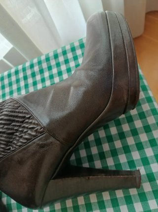 Botas altas piel marrón tacón plataforma