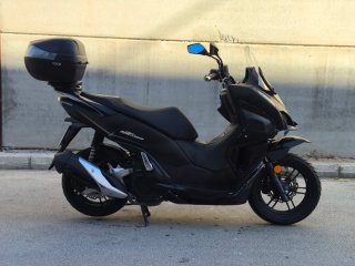 QJ MTX 125cc Maxi Scooter Negra 2025 con 8.466 km