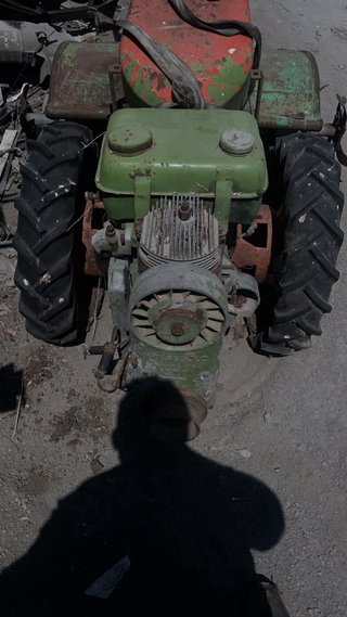 Mula Mecánica Agria para reparar