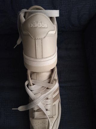 Zapatillas Adidas Rapid Court Low Beige/Blanco