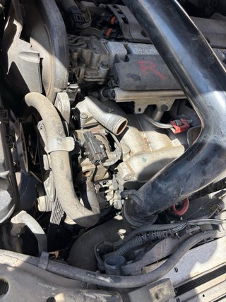 Radiador Volvo S60 y otras piezas
