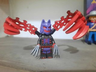 Figura Lego Guerrero Lobo Rojo