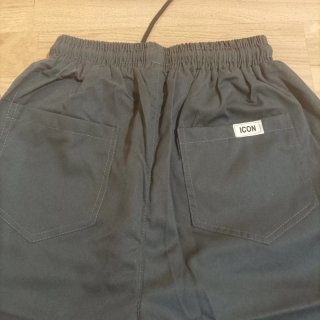 Pantalón  multi bolsillos verde oliva