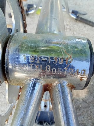 Bicicleta Monty para restaurar