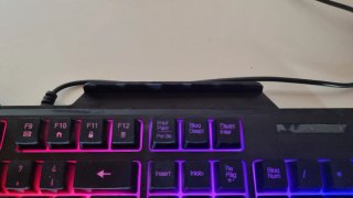 Teclado Gaming Rii con Soporte para Móvil