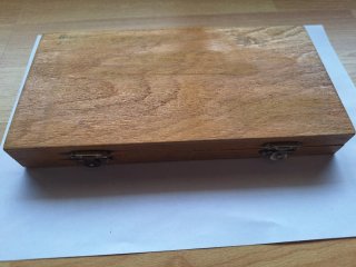 Caja madera pesca con moscas