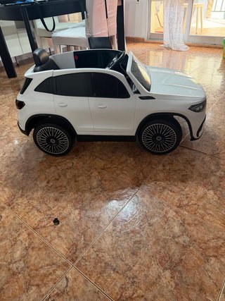 Coche eléctrico infantil Mercedes EQE 250