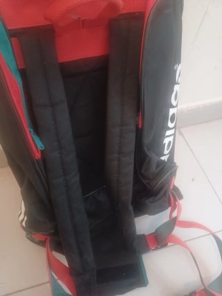 Mochila Adidas Training Negra y Naranja