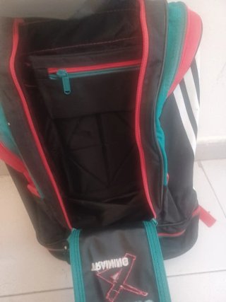 Mochila Adidas Training Negra y Naranja