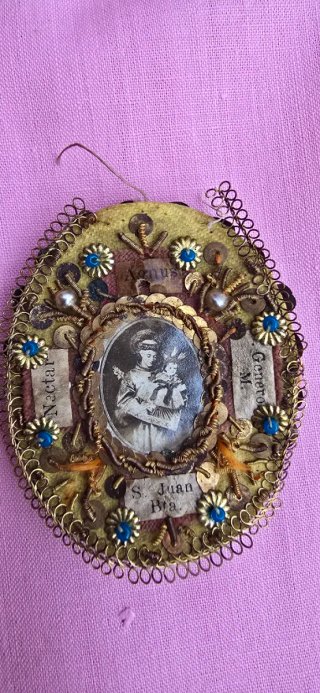 Antigüedad religiosa adornada Relicario antiguo