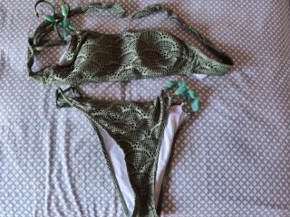Bikini verde sin usar Talla S