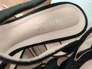Tacones negros de plataforma