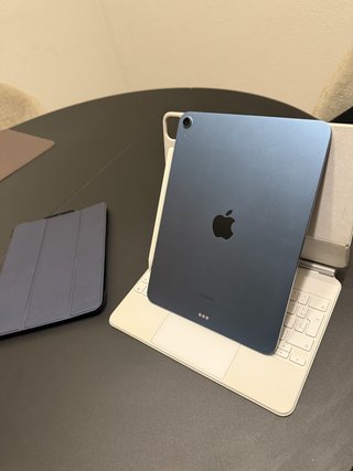 iPad Air 5 M1 64GB + Teclado + Lápiz