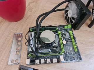Placa Base, procesador Xeon, ram y refrigeración.