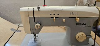 Máquina de coser antigua