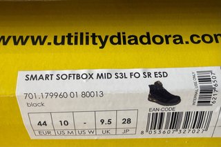 Bota seguridad Diadora negra y amarilla