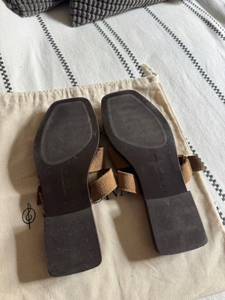 Sandalias cangrejeras piel Stradivarius