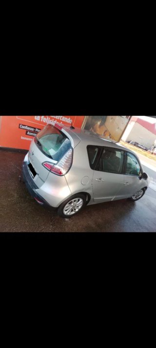 Renault Scenic 2012