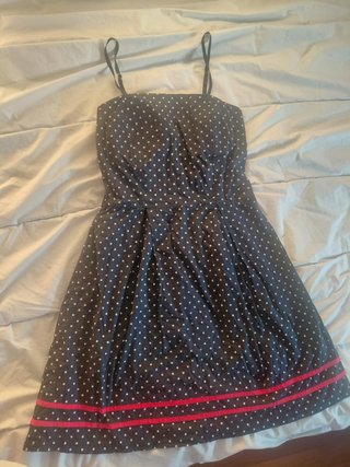 Vestido lunares + cartera Zara
