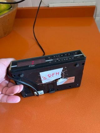 Radio despertador vintage Oskar