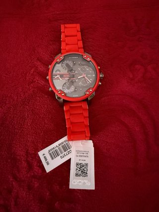 Reloj Diesel Negro y Rojo