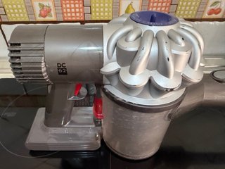 Aspirapolvere Dyson DC62