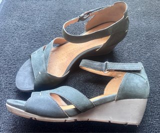 Sandalias Clarks Piel Talla 39