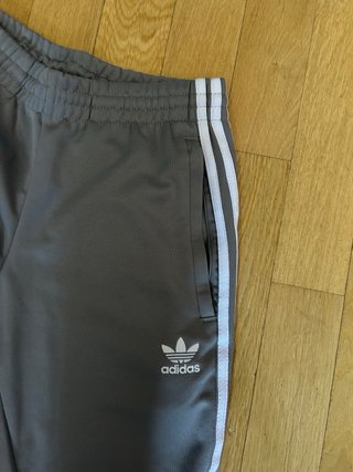 Chándal Adidas Originals Gris Rayas Blancas
