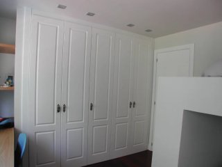 Lacado de puertas y muebles a medida