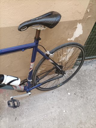 Bicicleta de carretera BH