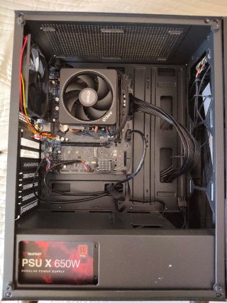 PC Gaming AMD Ryzen 5 5600 16GB DDR4 SIN GPU O SSD