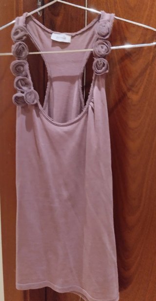 Camiseta con flores