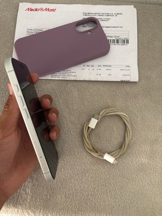iPhone 16